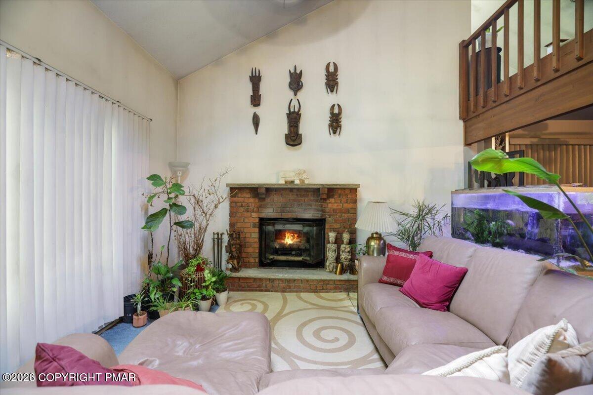 158 Saunders Drive Bushkill, PA 18324 - Photo 5 of 75 5- Fireplace