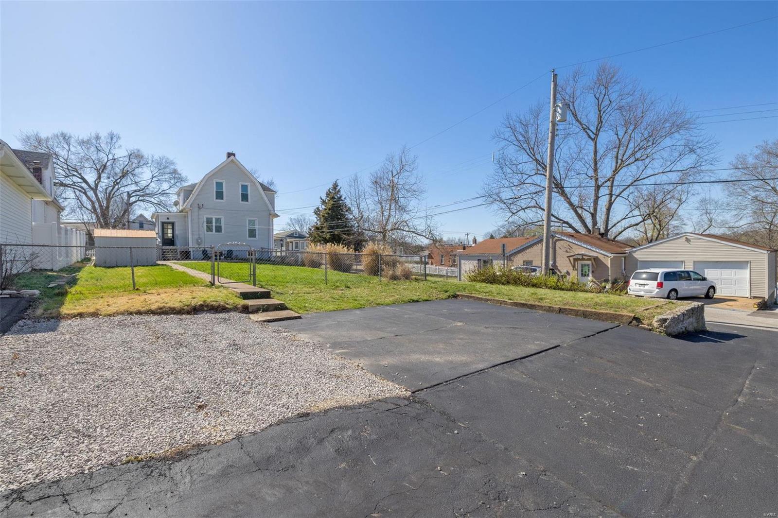 5215 Heege Road St. Louis, MO 63123 - Photo 26 of 38 Gallery Image 26
