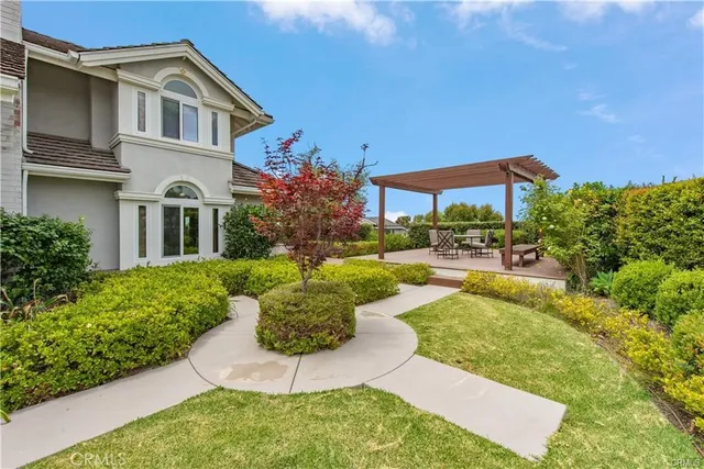 $6,799,888 | 111 Hillcrest, Irvine, CA 92603