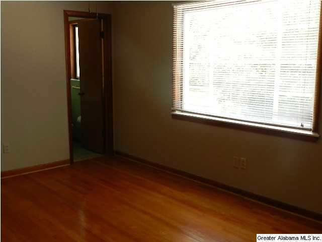 713 Martinwood Road Birmingham, AL 35235 - Photo 12 of 30