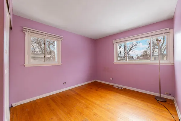 $179,900 | 212 Berry Street, Park Forest, IL 60466