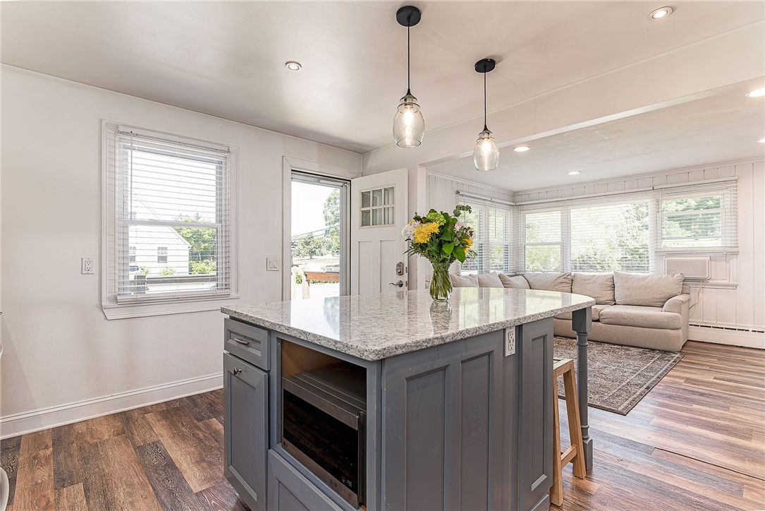189 Shore Road Westerly, RI 02891 - Photo 8 of 30