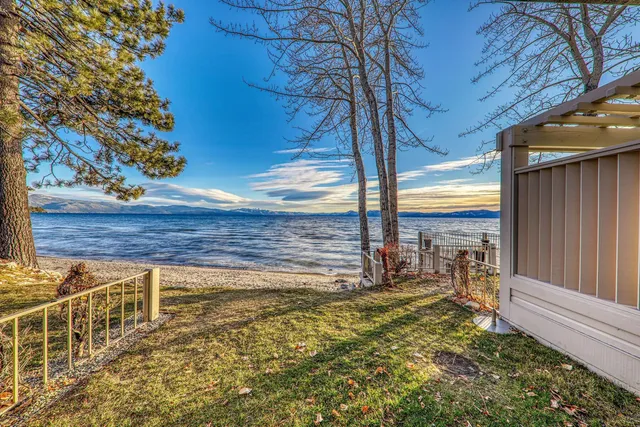 a view of a outdoor space