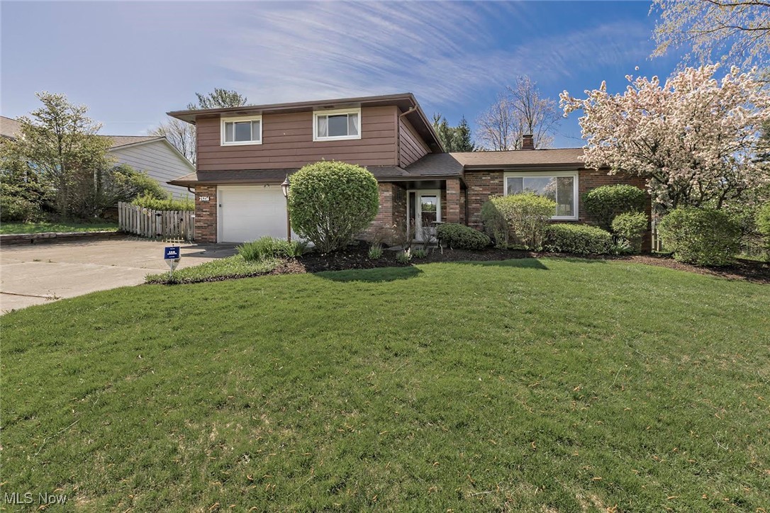 25216 Hazelmere Road Beachwood, OH 44122 - Photo 1 of 40 Gallery Image 1