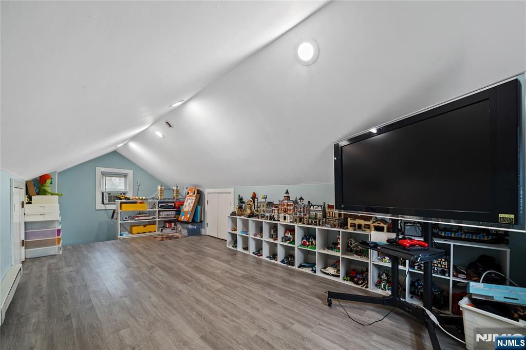 243 Jefferson Avenue Cresskill, NJ 07626 - Photo 22 of 36