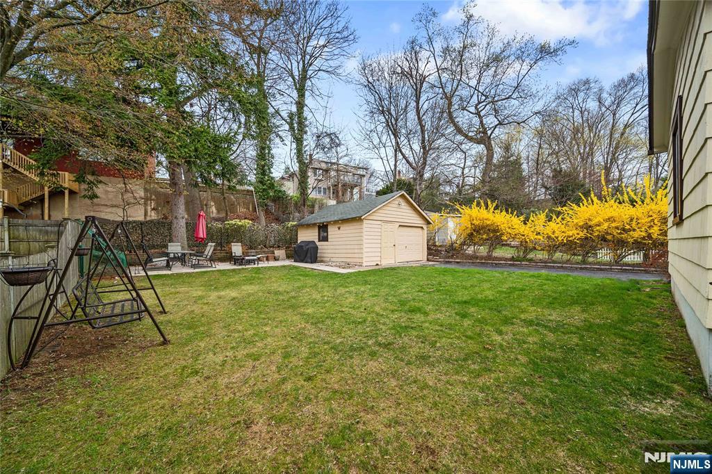 243 Jefferson Avenue Cresskill, NJ 07626 - Photo 33 of 36