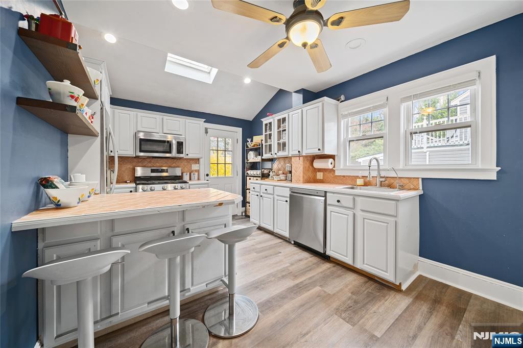 243 Jefferson Avenue Cresskill, NJ 07626 - Photo 9 of 36