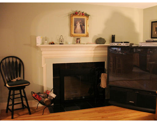 3 Grapevine Road Danvers, MA 01923 - Photo 5 of 10 Gallery Image 5