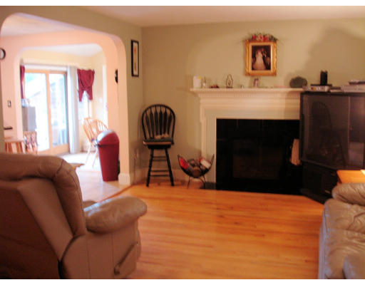 3 Grapevine Road Danvers, MA 01923 - Photo 6 of 10 Gallery Image 6