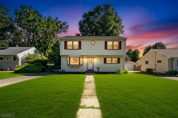 $570,000 | 150 Barbara Drive, North Plainfield, NJ 07062