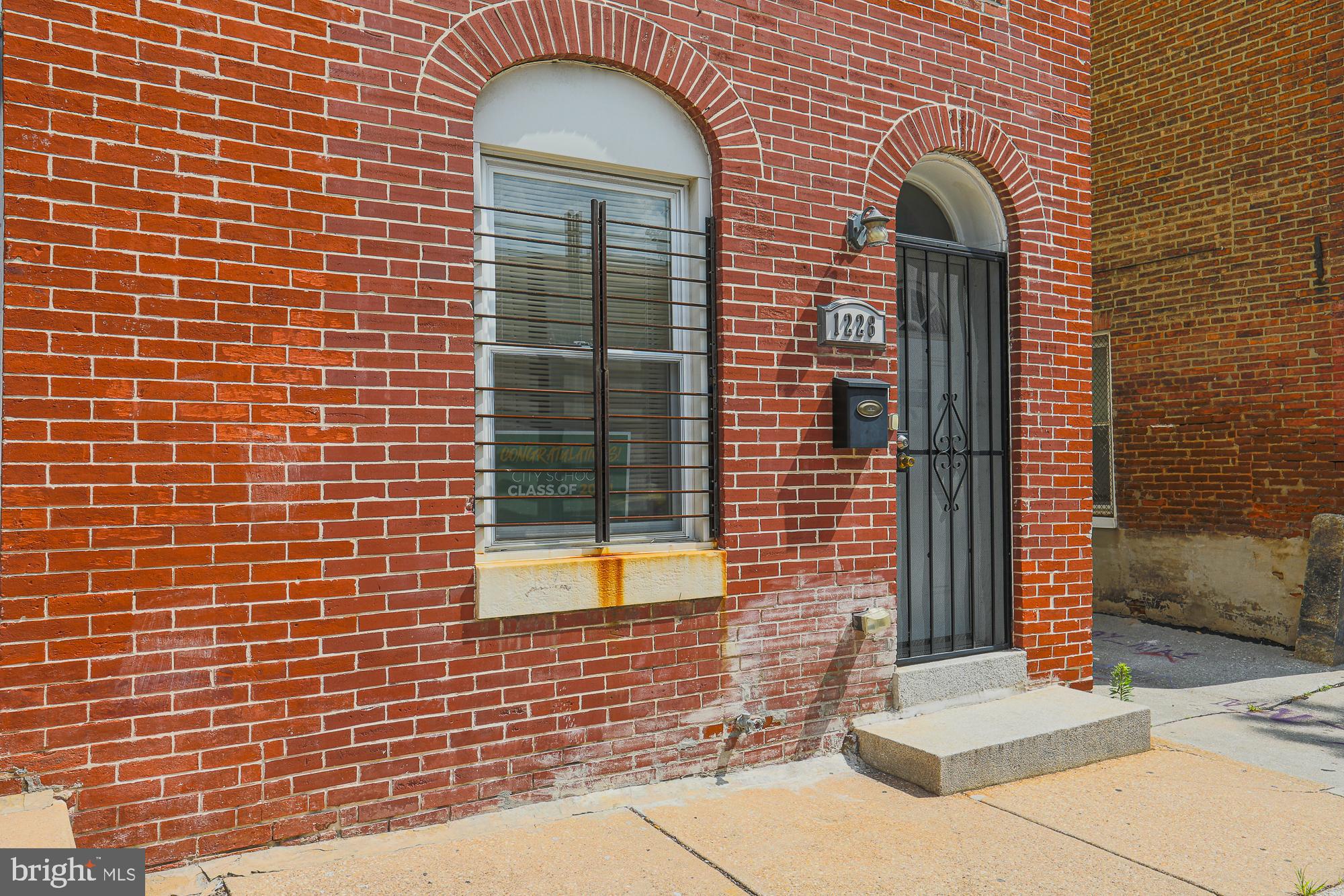 1228 East Eager Street Baltimore, MD 21202 - Photo 3 of 31 Please come on in and take the tour.