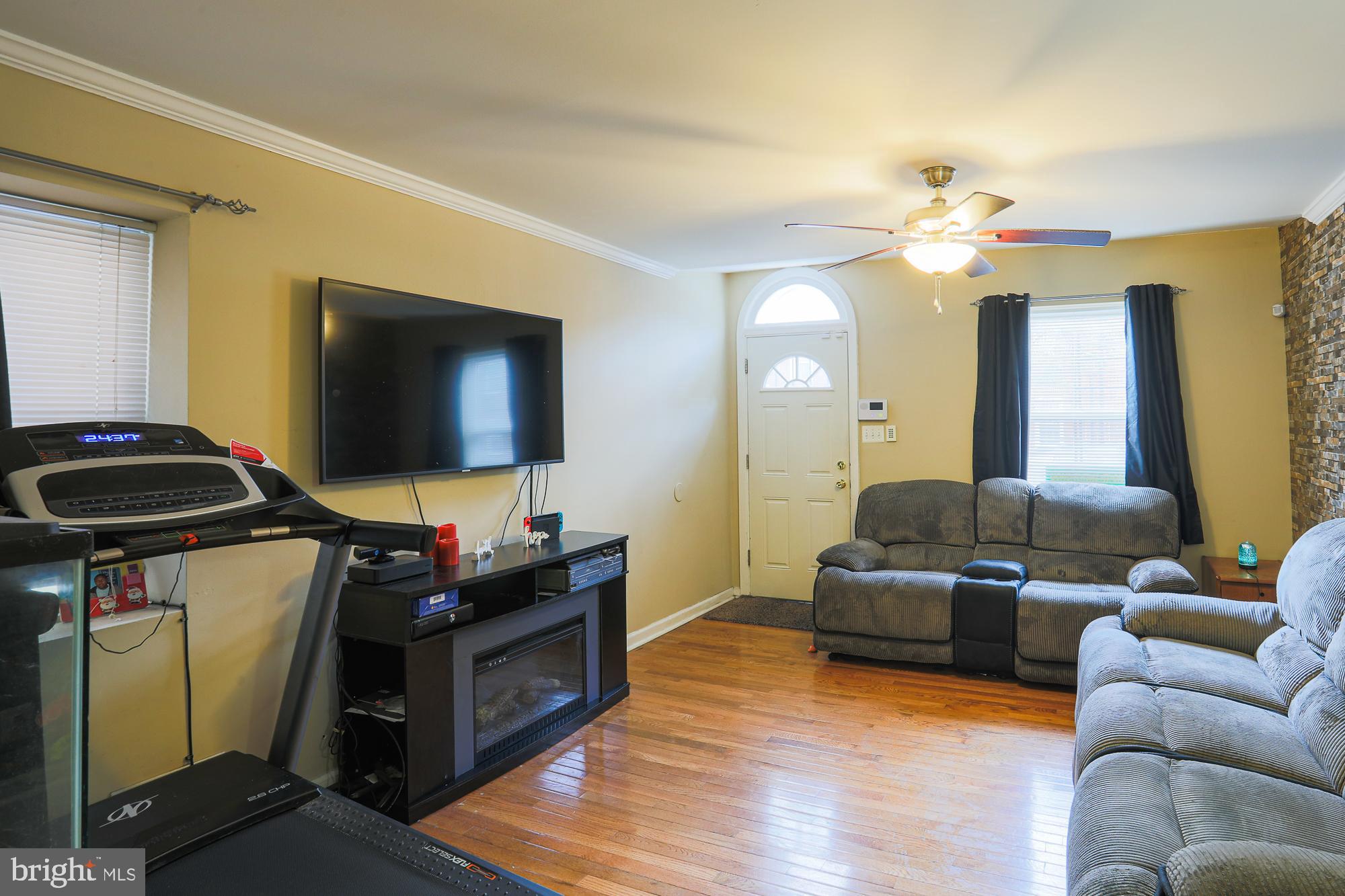 1228 East Eager Street Baltimore, MD 21202 - Photo 5 of 31 More Living room space