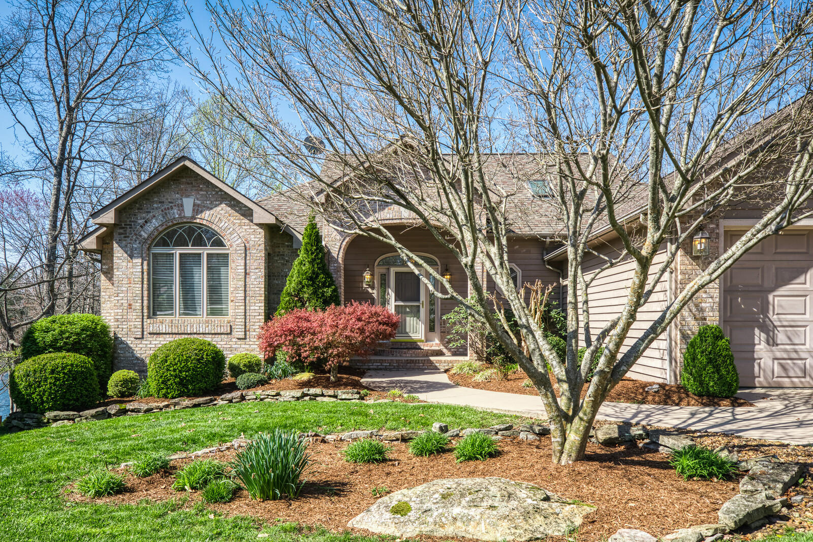 136 Rutgers Circle Crossville, TN 38558 - Photo 2 of 40 03_136_Rutgers_Cir_Crossville014_TNPC2_m