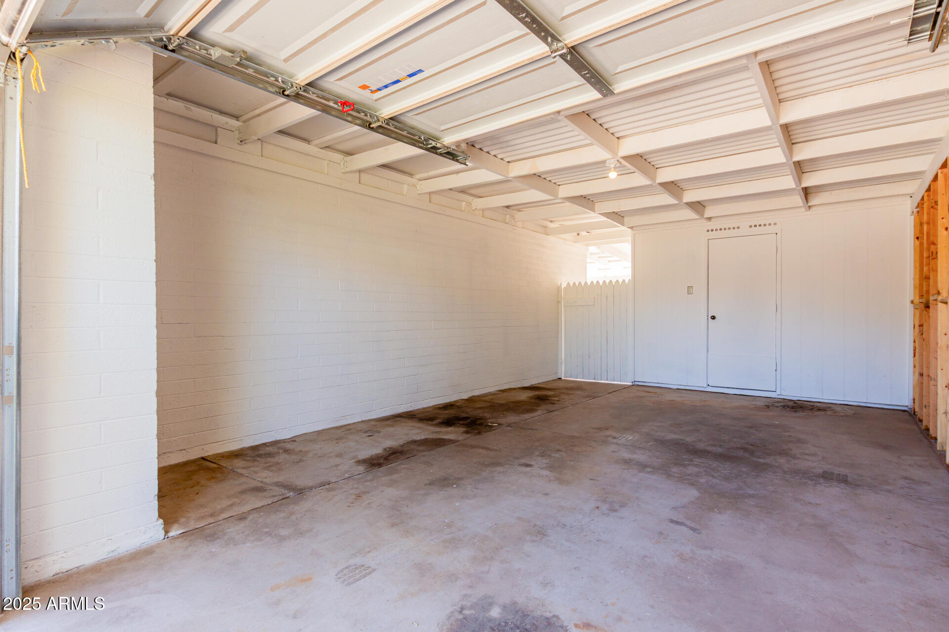 10012 North 16th Drive Phoenix, AZ 85021 - Photo 29 of 39 a view of a room with an empty space