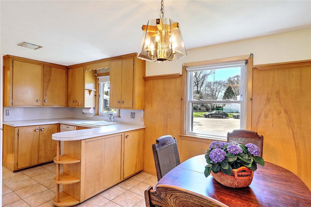 40 Covington Drive Warwick, RI 02886 - Photo 11 of 44