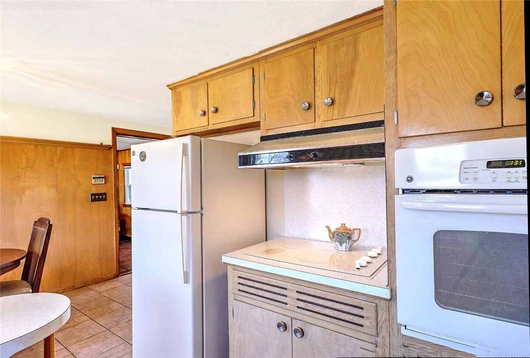 40 Covington Drive Warwick, RI 02886 - Photo 16 of 44