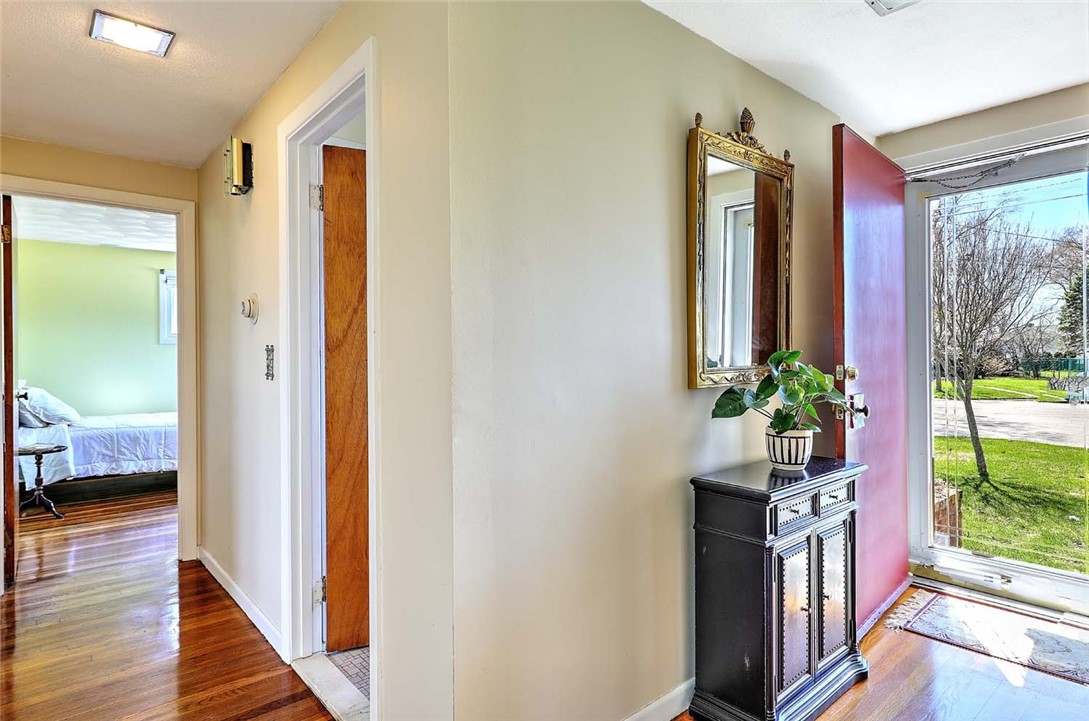 40 Covington Drive Warwick, RI 02886 - Photo 18 of 44