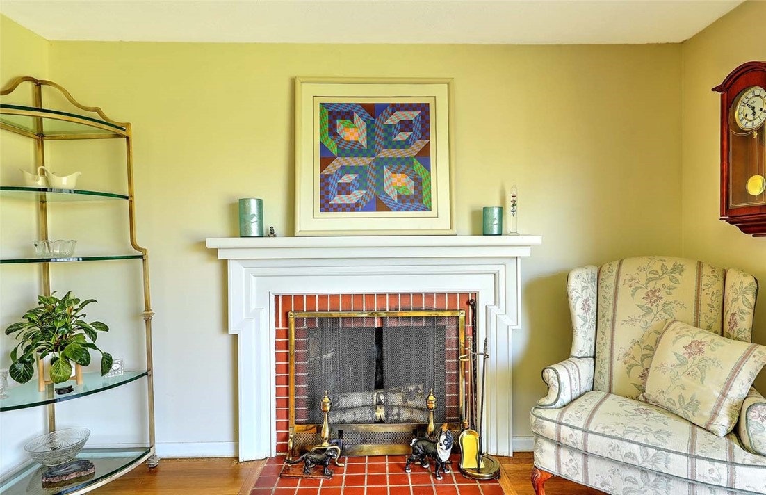 40 Covington Drive Warwick, RI 02886 - Photo 10 of 44