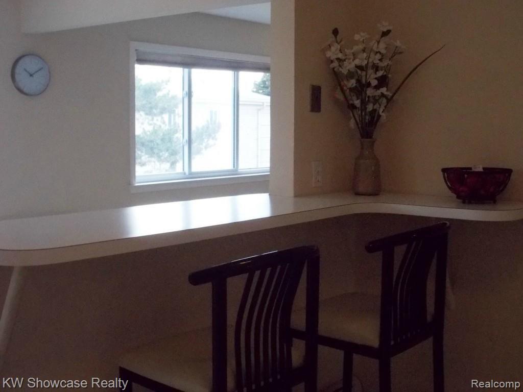 4113 Telegraph Road, Unit 214 Bloomfield Hills, MI 48302 - Photo 2 of 14 DSCN0637.jpg