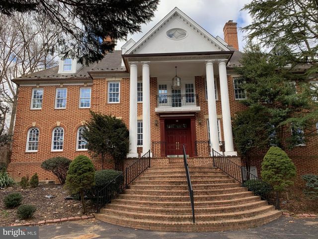 $2,750,000 | 1124 Savile Lane, McLean, VA 22101