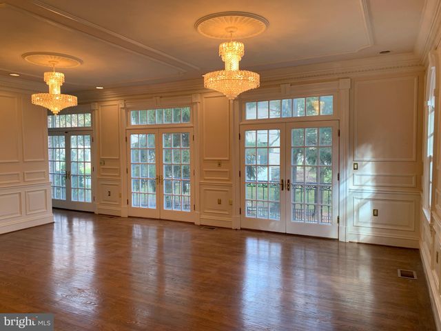 $2,750,000 | 1124 Savile Lane, McLean, VA 22101