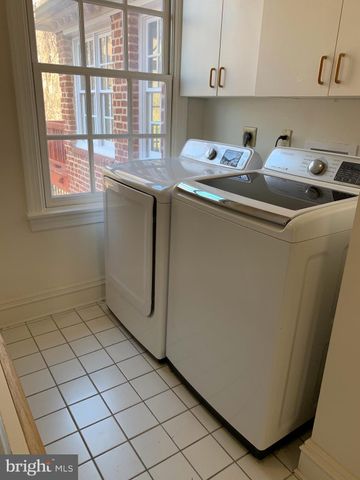 $2,750,000 | 1124 Savile Lane, McLean, VA 22101