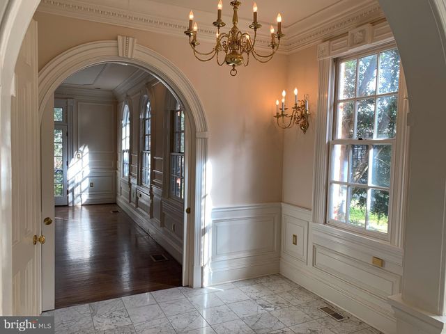 $2,750,000 | 1124 Savile Lane, McLean, VA 22101