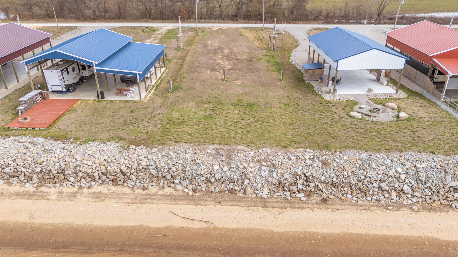 1987 Hardin Bottom River Road Clifton, TN 38425 - Photo 16 of 18 a view of a yard with furniture