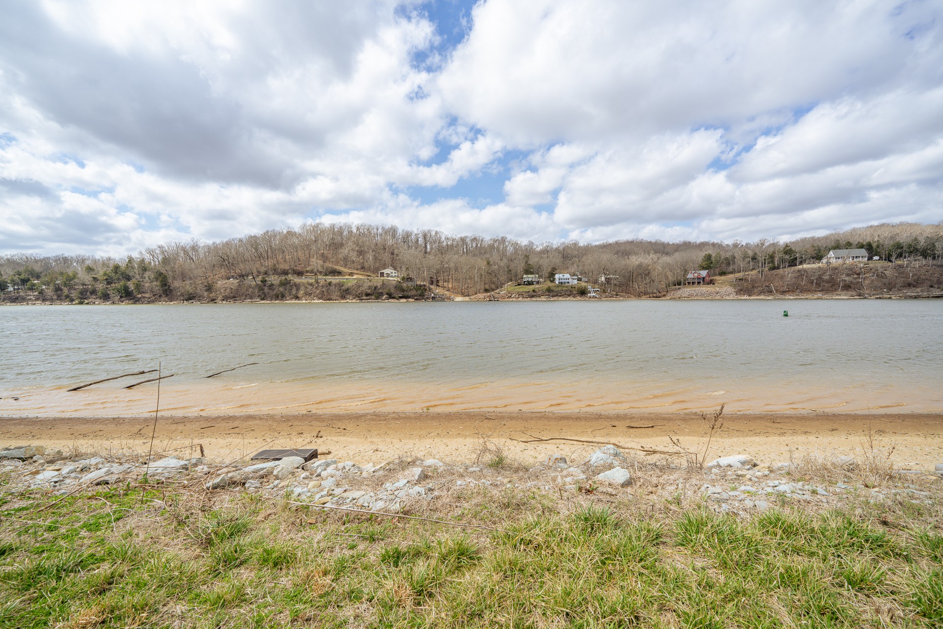 1987 Hardin Bottom River Road Clifton, TN 38425 - Photo 10 of 18 a view of an ocean and beach