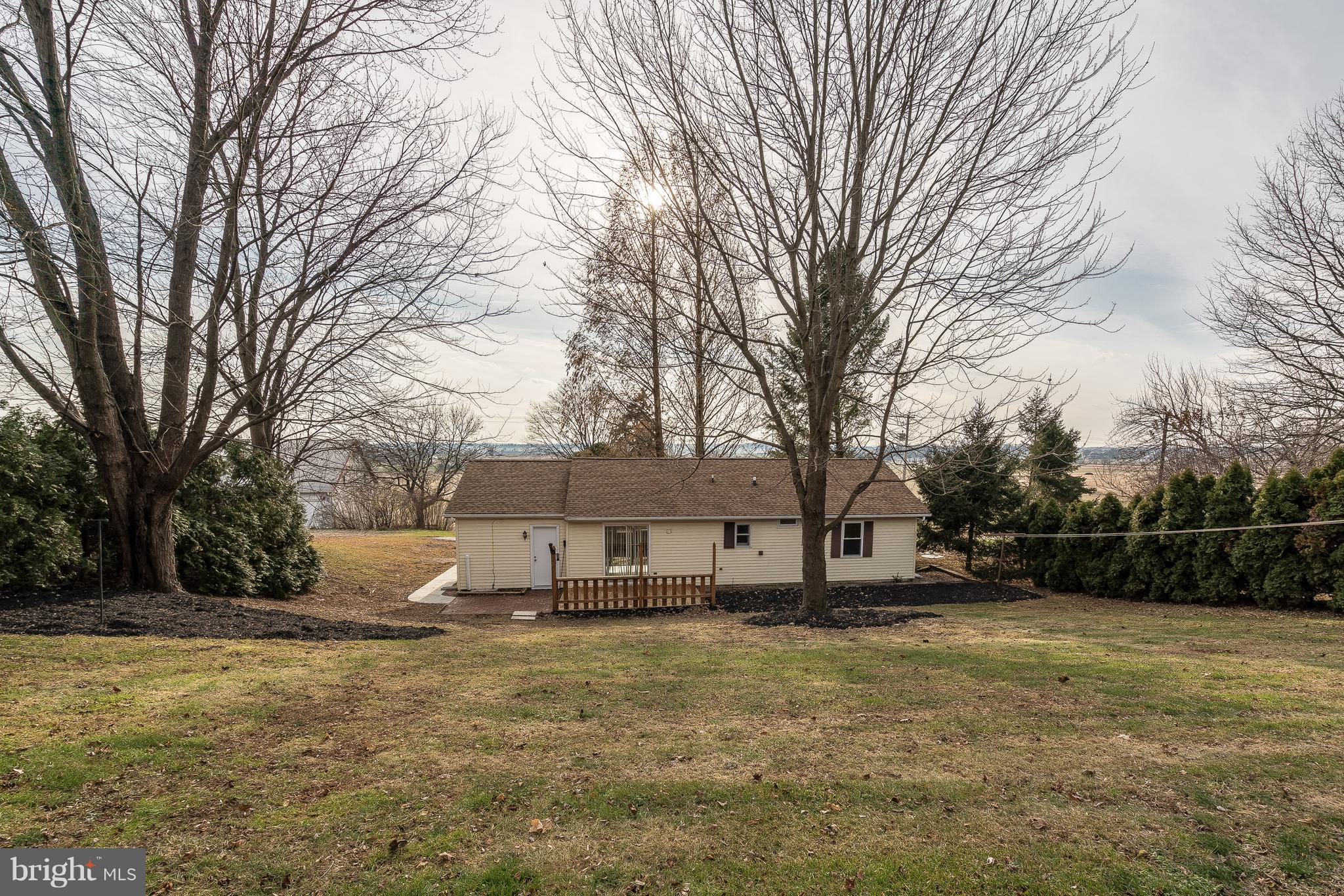 28 Fairview Road Lititz, PA 17543 - Photo 5 of 22