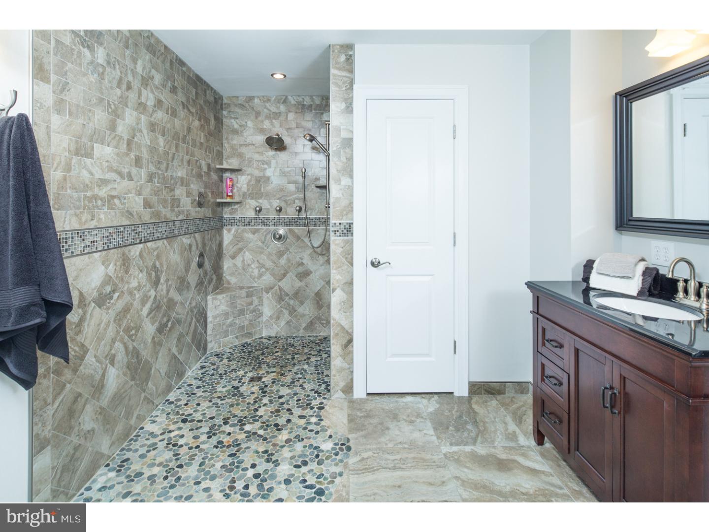 525 Hanover Road Wilmington, DE 19809 - Photo 14 of 24 Master Bathroom