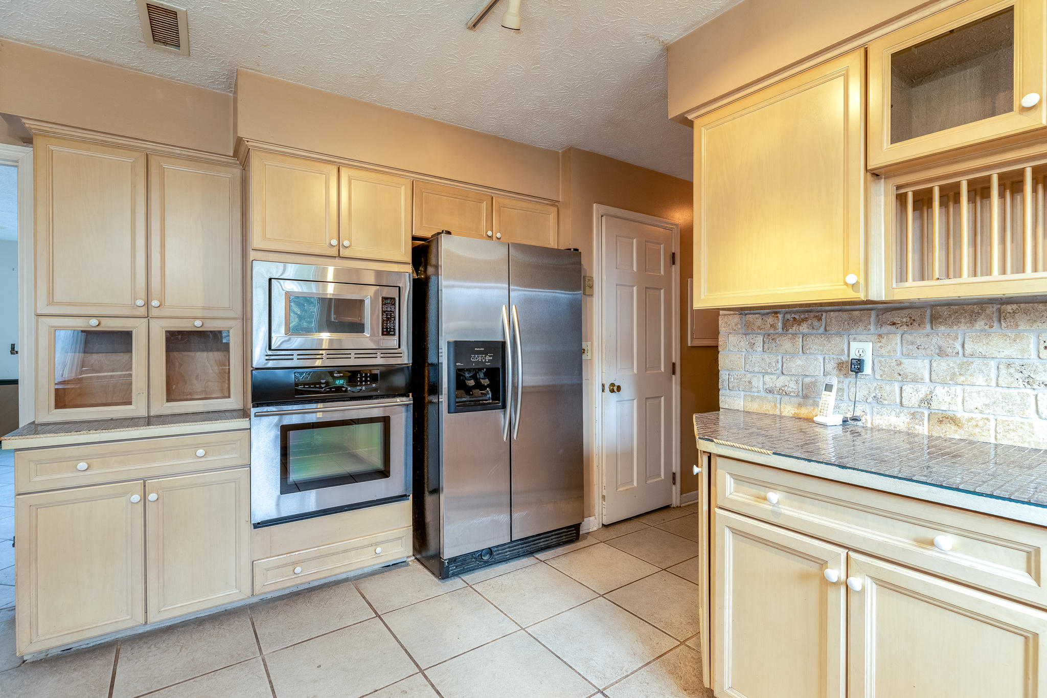 3461 Rocky Point Road Springfield, OH 45502 - Photo 11 of 43 Gallery Image 11