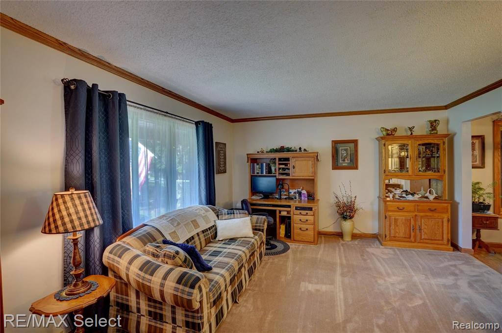 2062 West Reid Road Flint, MI 48507 - Photo 40 of 74 Gallery Image 40