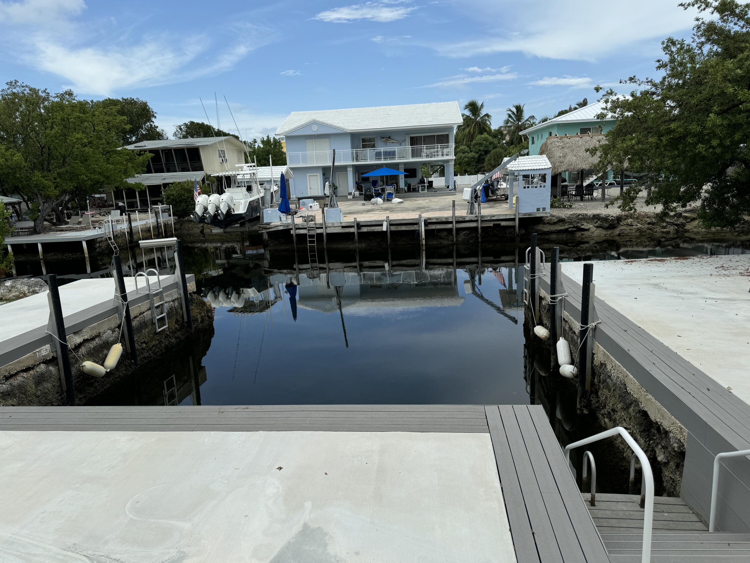 176 Lorelane Place Key Largo, FL 33037 - Photo 3 of 20 a picture of a city view