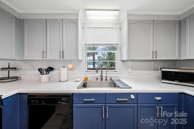 $259,900 | 1135 Pinehaven Drive, New London, NC 28127