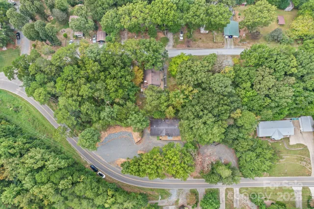 $259,900 | 1135 Pinehaven Drive, New London, NC 28127