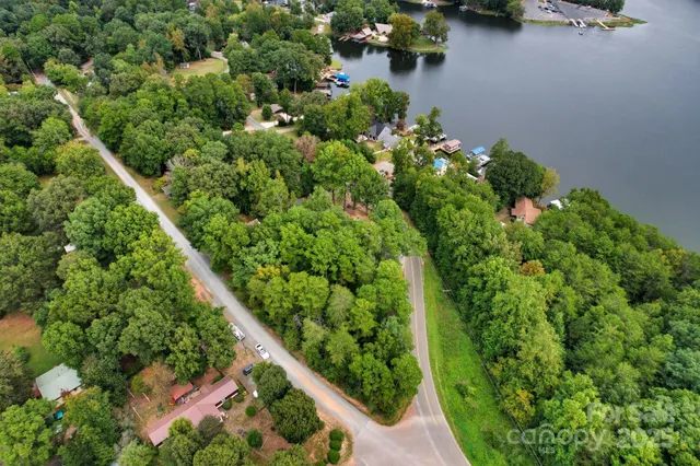 $259,900 | 1135 Pinehaven Drive, New London, NC 28127