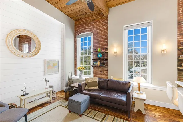 $699,000 | 53 Warren Street, Unit 321, Newburyport, MA 01950