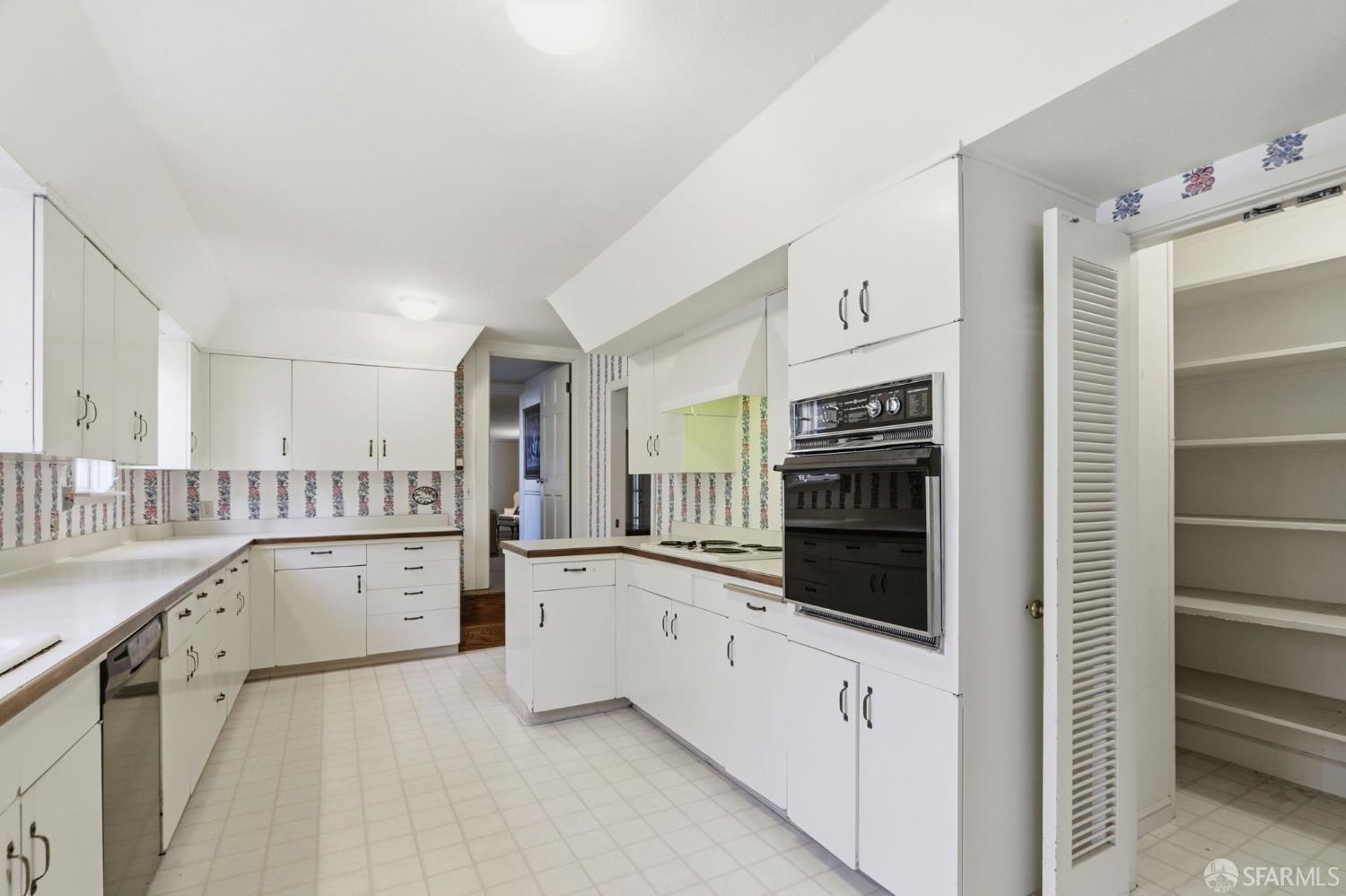 6 Cypress Court Los Altos, CA 94022 - Photo 24 of 53