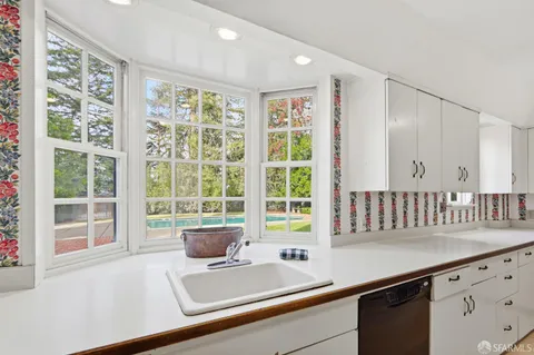 $6,250,000 | 6 Cypress Court, Los Altos, CA 94022