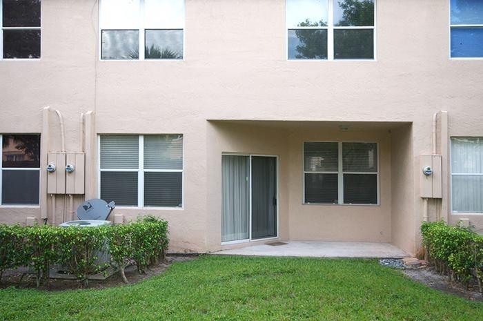 20951 Via Alamanda, Unit 3 Boca Raton, FL 33428 - Photo 21 of 25 exteriorback_700