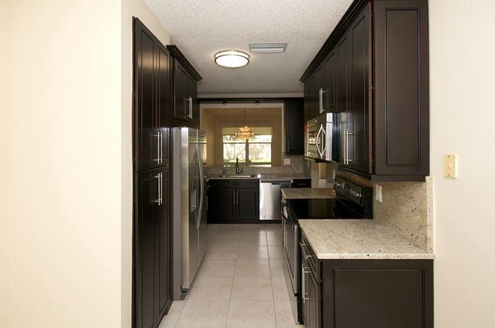 20951 Via Alamanda, Unit 3 Boca Raton, FL 33428 - Photo 7 of 25 kitchen1_700