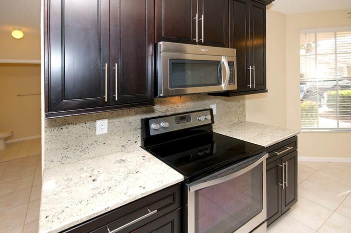 20951 Via Alamanda, Unit 3 Boca Raton, FL 33428 - Photo 9 of 25 kitchen3_700