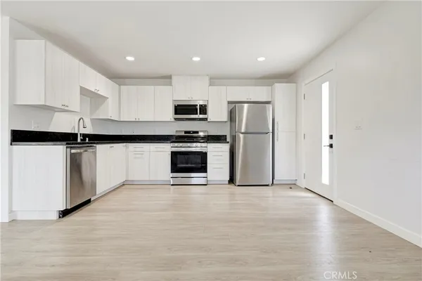 $5,000 | 2641 Hermosa Avenue, Unit A, Montrose, CA 91020