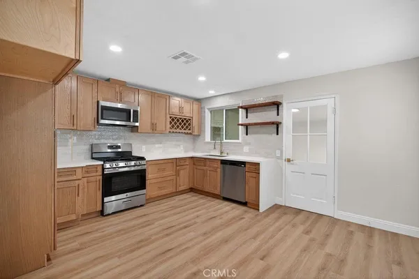 $1,025,000 | 4392 Elm Avenue, Long Beach, CA 90807