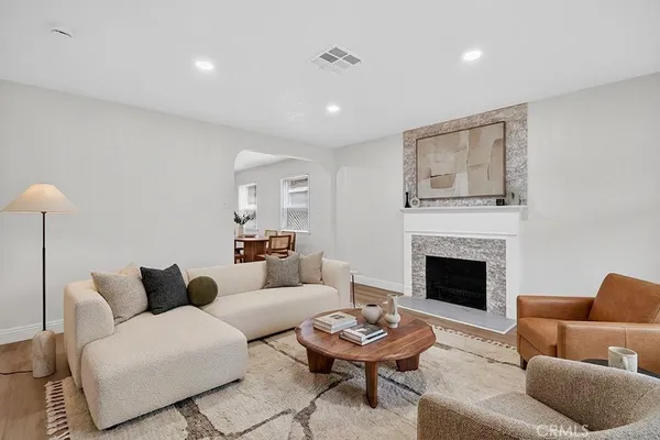 $1,025,000 | 4392 Elm Avenue, Long Beach, CA 90807