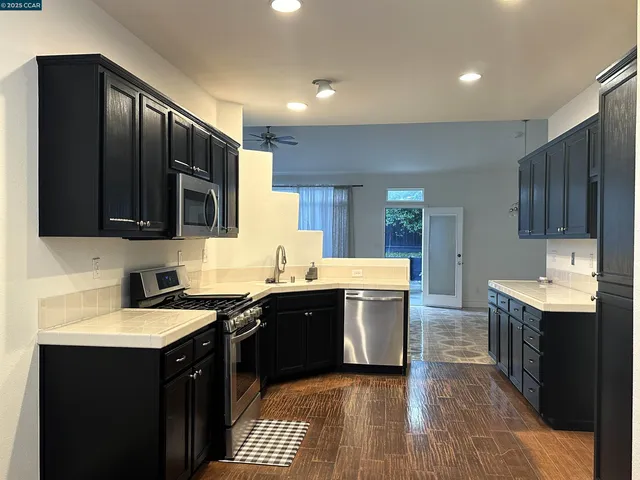 $3,300 | 111 Steinbeck Court, Pittsburg, CA 94565