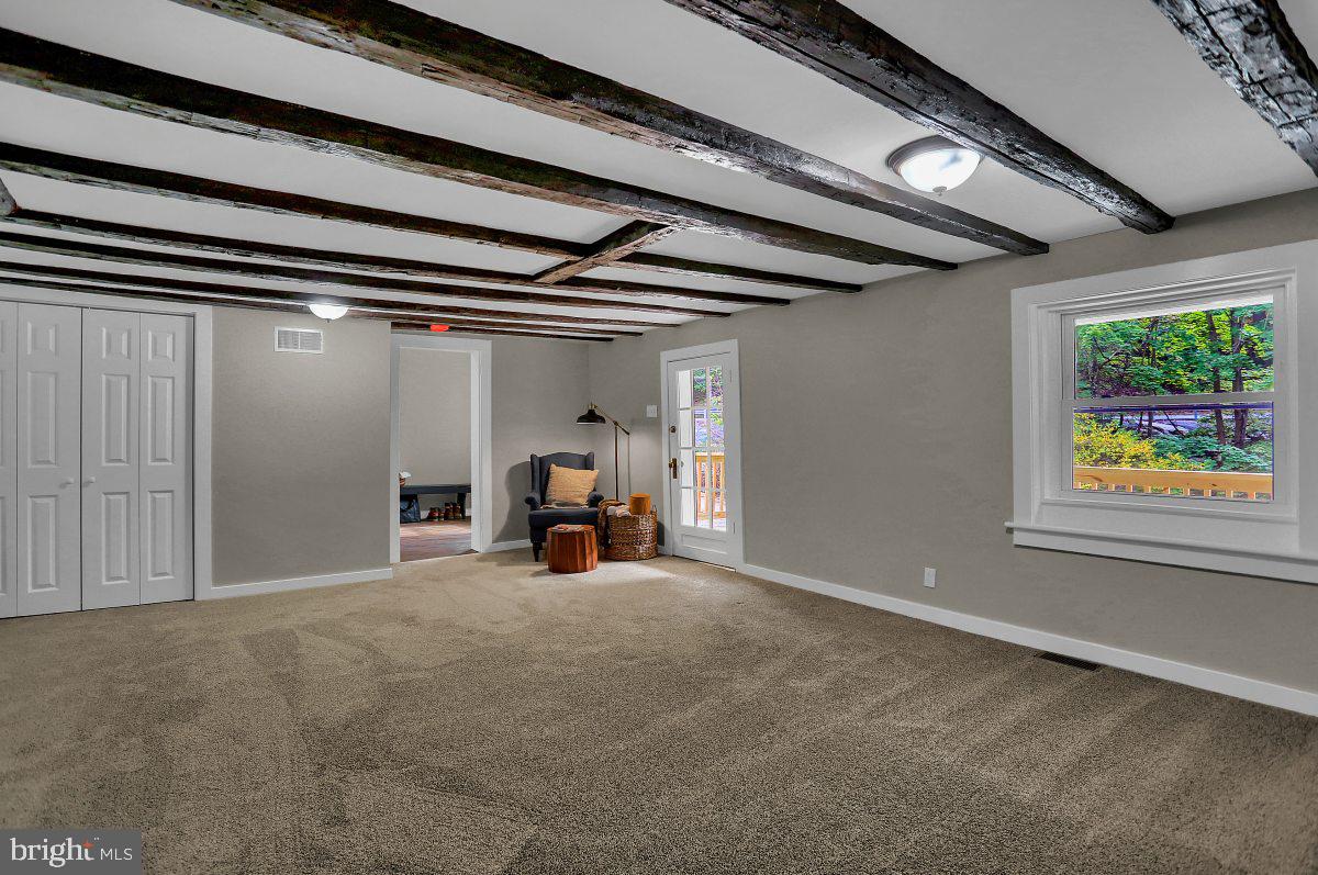 275 Green Valley Road York, PA 17403 - Photo 17 of 61 Gallery Image 17