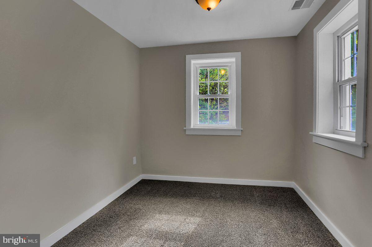 275 Green Valley Road York, PA 17403 - Photo 26 of 61 Gallery Image 26