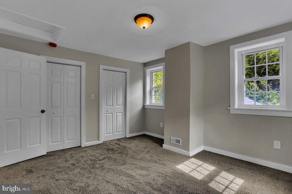 275 Green Valley Road York, PA 17403 - Photo 29 of 61 Gallery Image 29